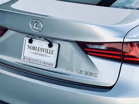 Used 2015 Lexus IS 250 AWD image 10