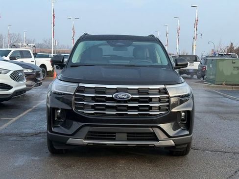 New 2026 Ford Explorer Active w/ Active Comfort Package image 2
