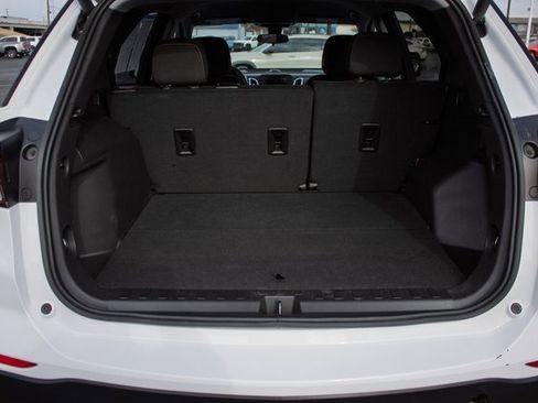 Used 2024 Chevrolet Equinox LT image 11