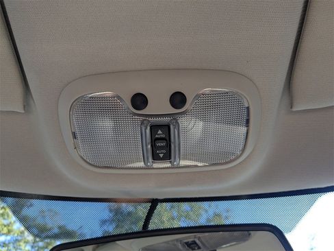 Used 2016 Jeep Patriot High Altitude image 27