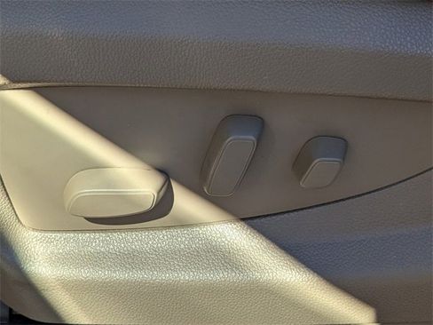 Used 2018 GMC Sierra 1500 SLT w/ SLT Premium Package image 21