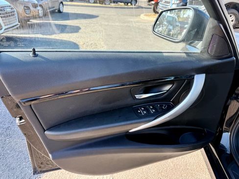 Used 2017 BMW 330i xDrive Sedan image 12