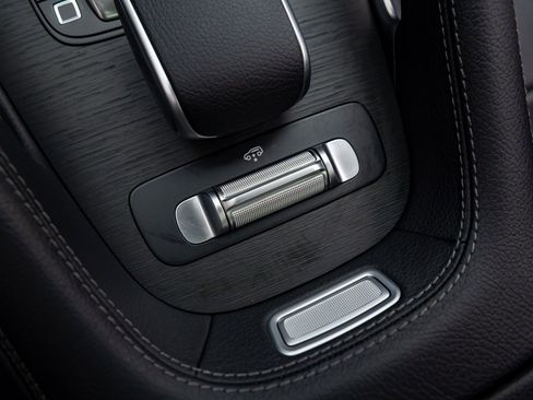 New 2026 Mercedes-Benz GLS 450 4MATIC image 25