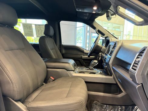 Used 2016 Ford F150 XLT w/ Equipment Group 302A Luxury AWD/4WD image 27