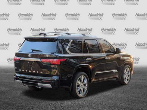 Used 2024 Toyota Sequoia Capstone image 10