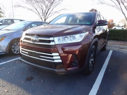 Used 2019 Toyota Highlander LE