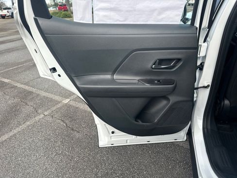 New 2026 Nissan Kicks S image 21