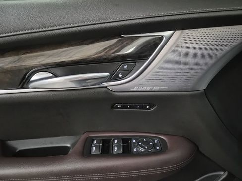 Used 2020 Cadillac XT6 Premium Luxury image 15