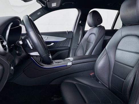 Certified 2022 Mercedes-Benz GLC 300 image 17