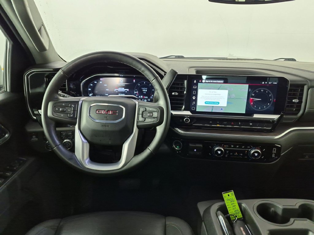 Used 2025 GMC Sierra 1500 SLT AWD/4WD image 30