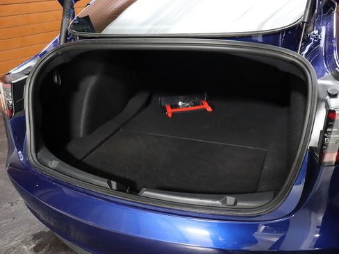 Used 2023 Tesla Model 3 Standard Range image 59