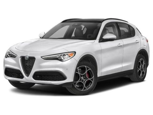 Used 2022 Alfa Romeo Stelvio Veloce image 2