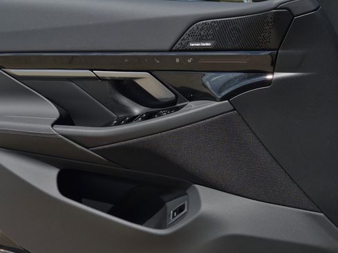 New 2026 BMW 530i w/ Premium Package image 16