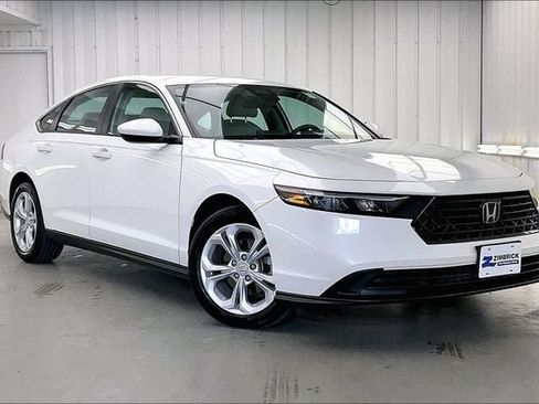 Certified 2023 Honda Accord LX image 34
