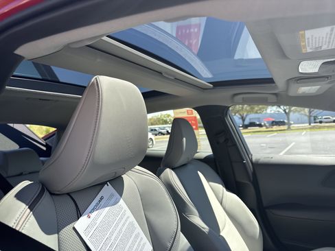 New 2025 Toyota Prius image 37