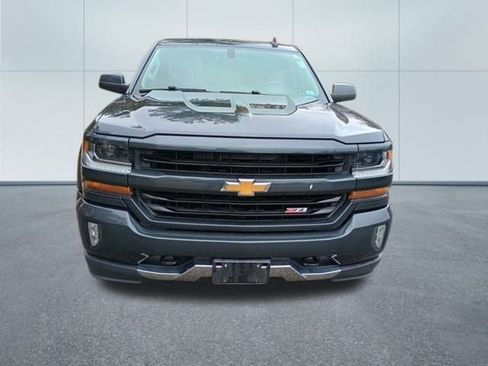 Used 2018 Chevrolet Silverado 1500 LT w/ All Star Edition image 9