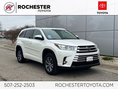 Used 2017 Toyota Highlander XLE w/ Carpet Mat Package