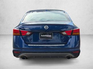 Used 2021 Nissan Altima 2.5 SR FWD video 4