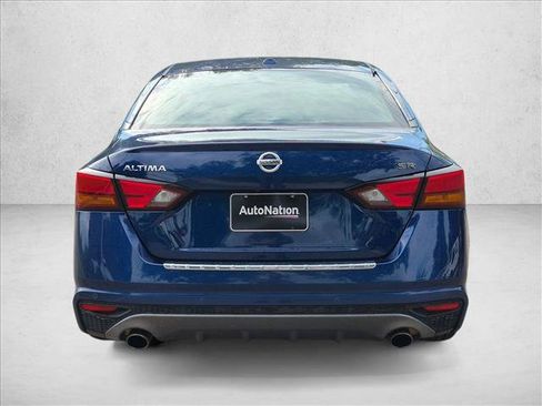 Used 2021 Nissan Altima 2.5 SR FWD image 4