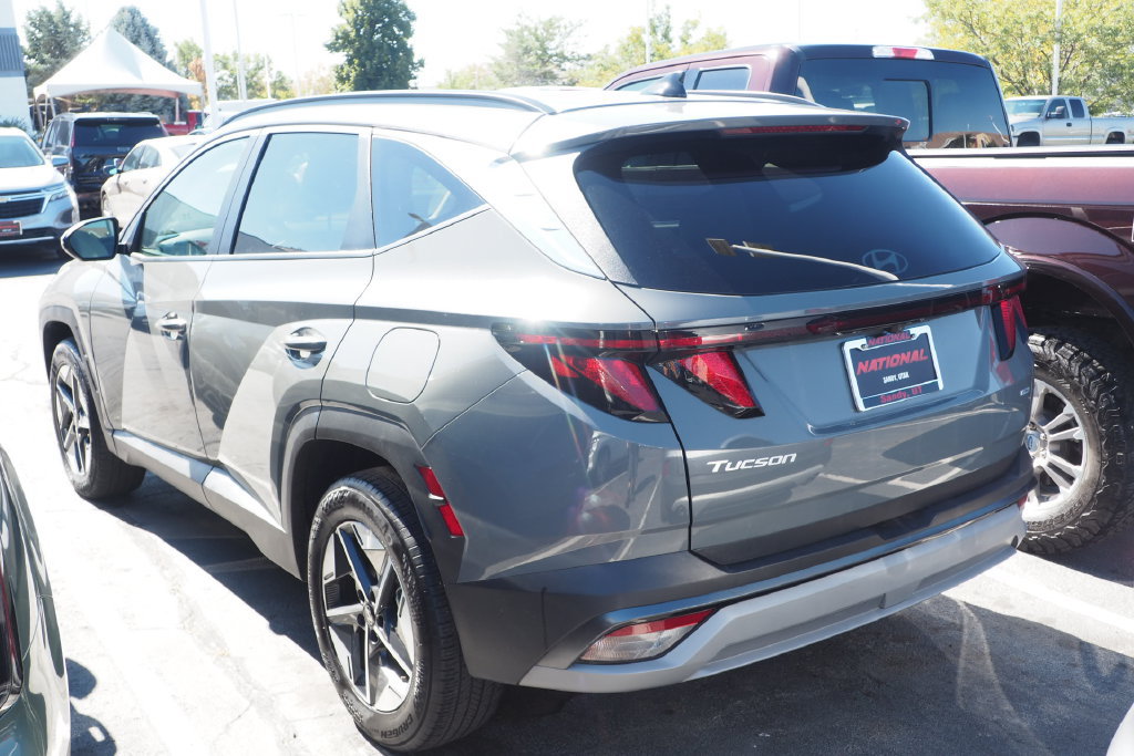 Used 2025 Hyundai Tucson SEL AWD/4WD image 4
