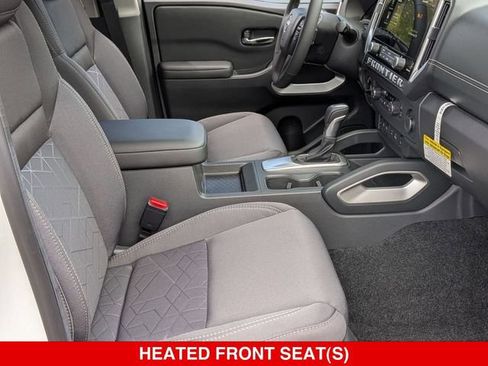 New 2025 Nissan Frontier SV w/ SV Convenience Package AWD/4WD image 36