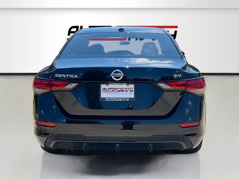 Used 2022 Nissan Sentra SV FWD image 6
