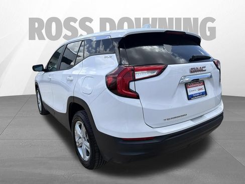 Used 2024 GMC Terrain SLE FWD image 6