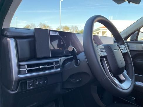 New 2026 Hyundai Santa Fe SE image 14