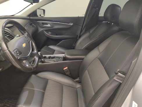 Used 2017 Chevrolet Impala LT image 17