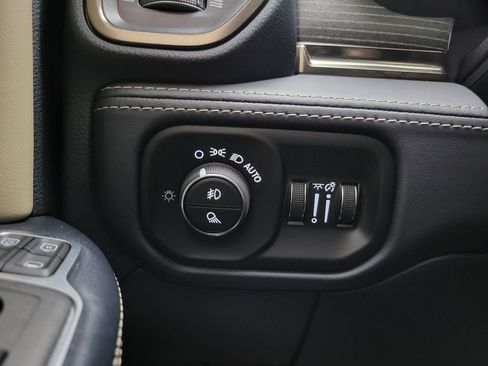 Used 2023 RAM 3500 Limited image 34