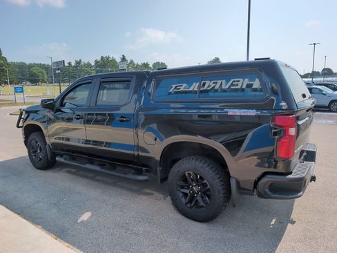 Used 2019 Chevrolet Silverado 1500 LT Trail Boss AWD/4WD image 6