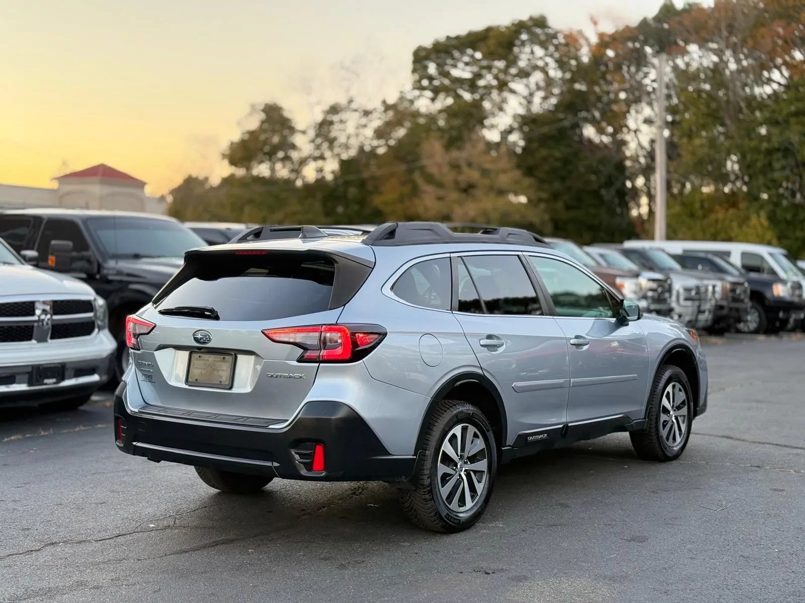 Used 2020 Subaru Outback Premium AWD/4WD image 7
