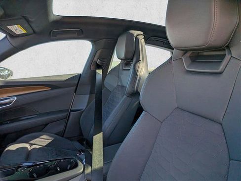 Certified 2023 Audi e-tron GT Premium Plus image 13