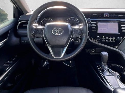 Used 2019 Toyota Camry LE image 7
