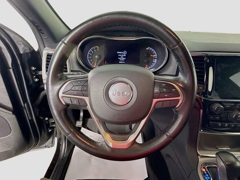 Used 2021 Jeep Grand Cherokee Laredo X AWD/4WD image 12