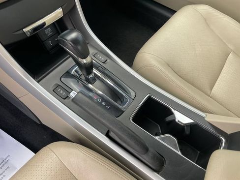 Used 2015 Honda Accord EX-L image 25