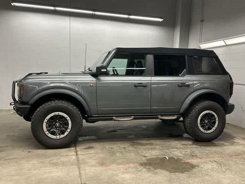 Used 2021 Ford Bronco Badlands AWD/4WD image 2