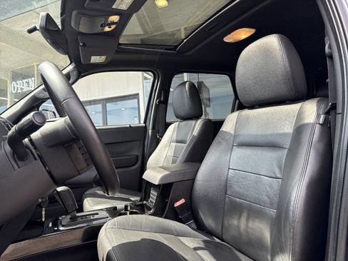 Used 2009 Ford Escape Limited AWD/4WD image 34