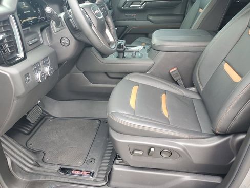 Used 2024 GMC Sierra 1500 AT4 w/ Technology Package image 31