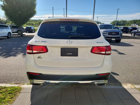 Used 2018 Mercedes-Benz GLC 300 4MATIC image 6