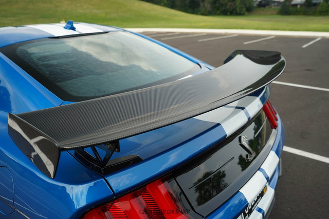 Used 2021 Ford Mustang Shelby GT500 w/ Carbon Fiber Track Pack RWD image 77