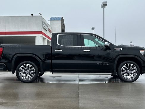 New 2026 GMC Sierra 1500 Denali w/ Denali Reserve Package image 8