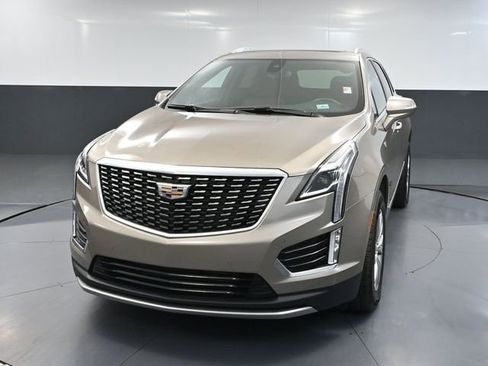 Used 2022 Cadillac XT5 Premium Luxury w/ LPO, Floor Liner Package image 11