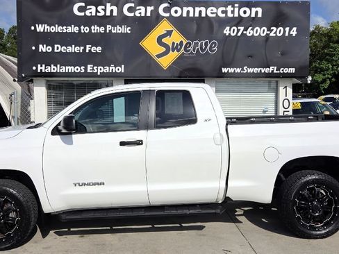 Used 2018 Toyota Tundra SR5 w/ SR5 Upgrade Package AWD/4WD image 10