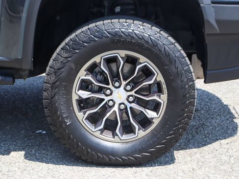 Used 2019 Chevrolet Colorado ZR2 w/ ZR2 Dusk Special Edition AWD/4WD image 40