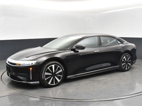 Used 2024 Lucid Air Touring image 1
