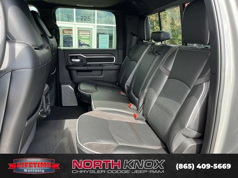New 2026 RAM 2500 Laramie AWD/4WD image 17