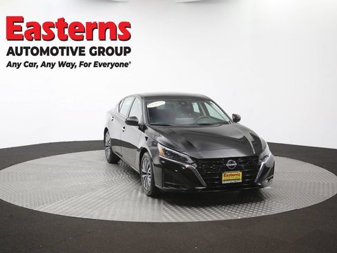 Used 2024 Nissan Altima 2.5 SV w/ SV Premium Package FWD image 52