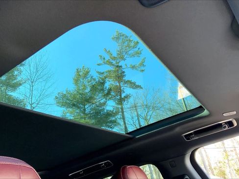 Used 2023 Land Rover Range Rover Sport SE Dynamic image 14