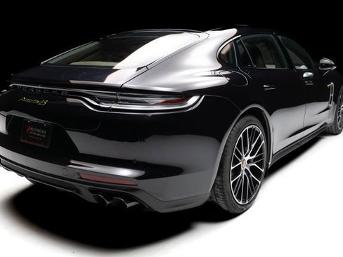 Used 2023 Porsche Panamera 4S Executive image 32